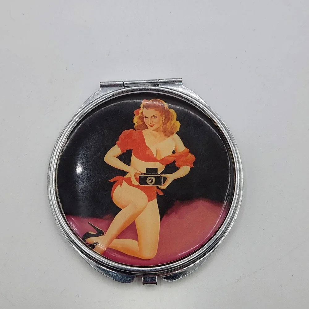Vtg Pin Up Girl Compact Mirror Camera Art Double Magnification Retro